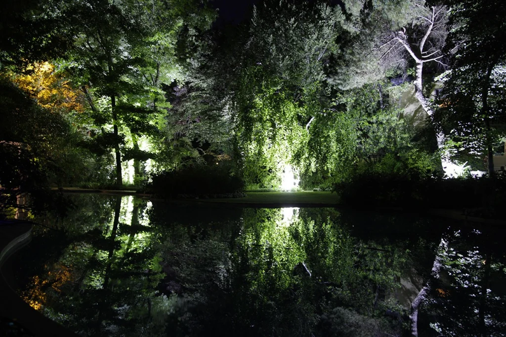 Fluo flooring by Paghera, magical atmospheres in the garden