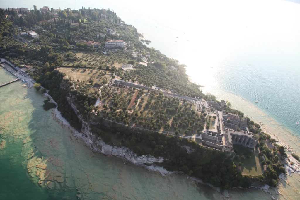 Comune di Sirmione: I giardini delle Terme di Catullo