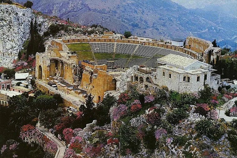 I giardini del centro storico – Taormina