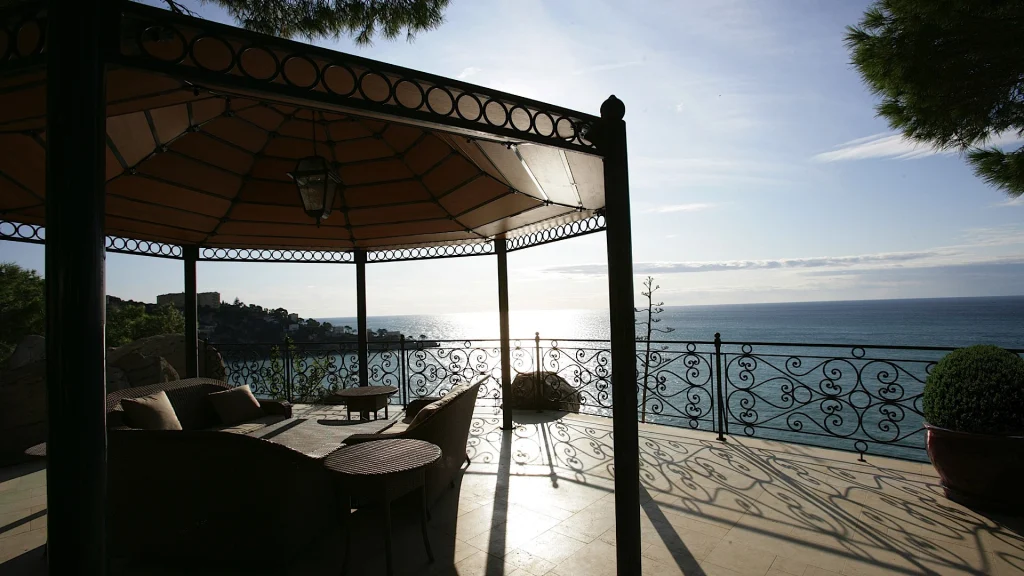 A picco sul mare
