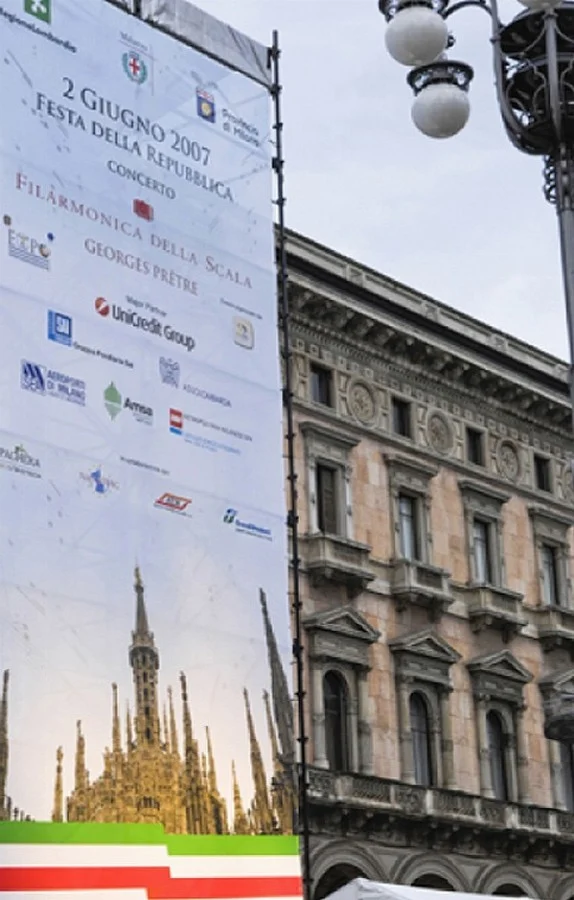 Concert in Piazza Duomo, Milan – “Vegetal tricolours for the Republic’s Day”
