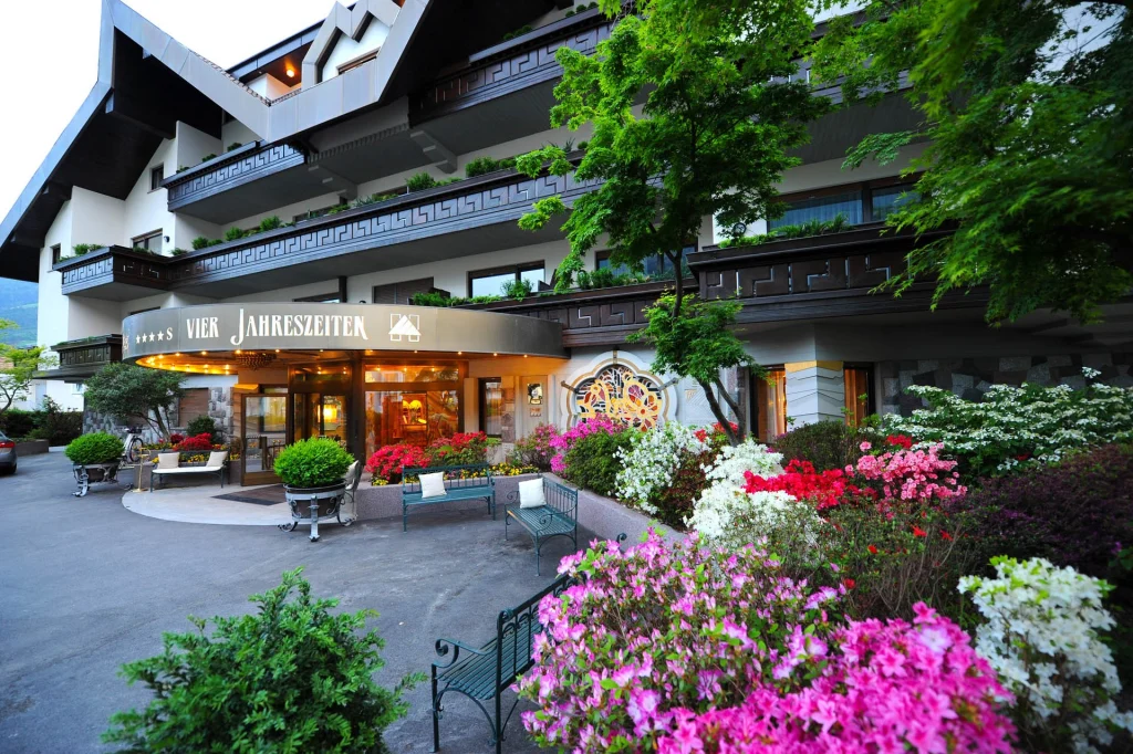 Hotel Vier Jahreszeiten – Silandro