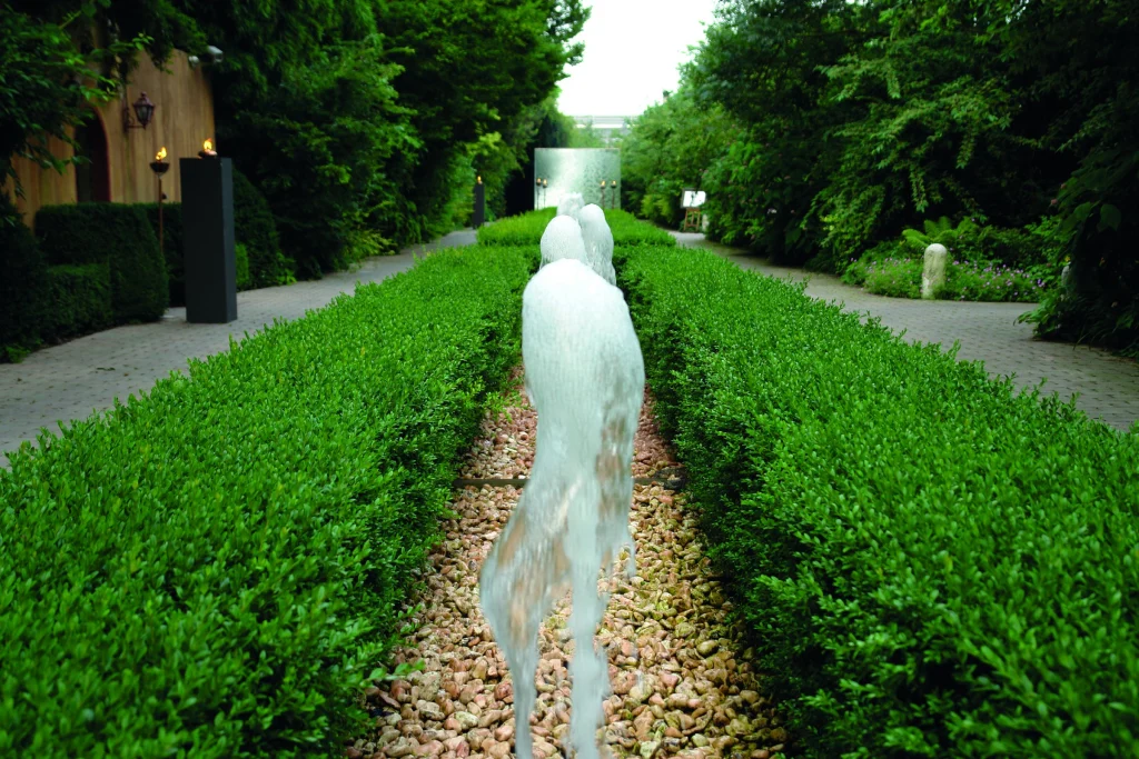 Il parco della sede Paghera a Lonato del Garda
