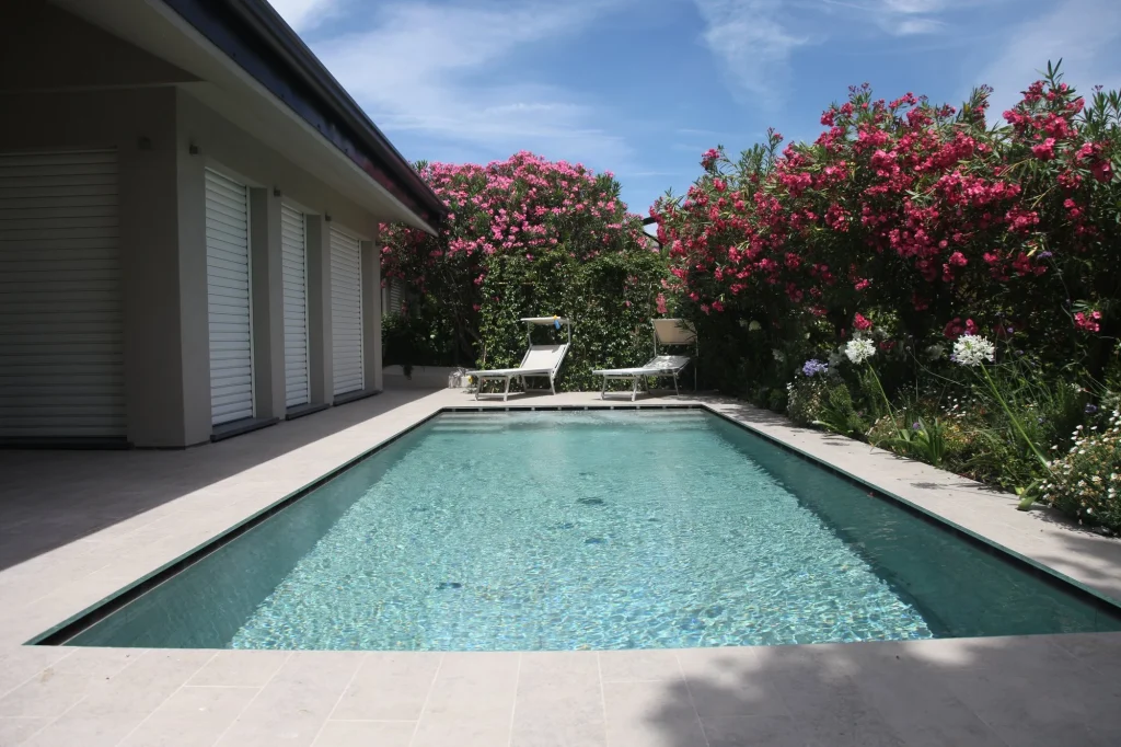 Piscina nel giardino, a lavori finiti