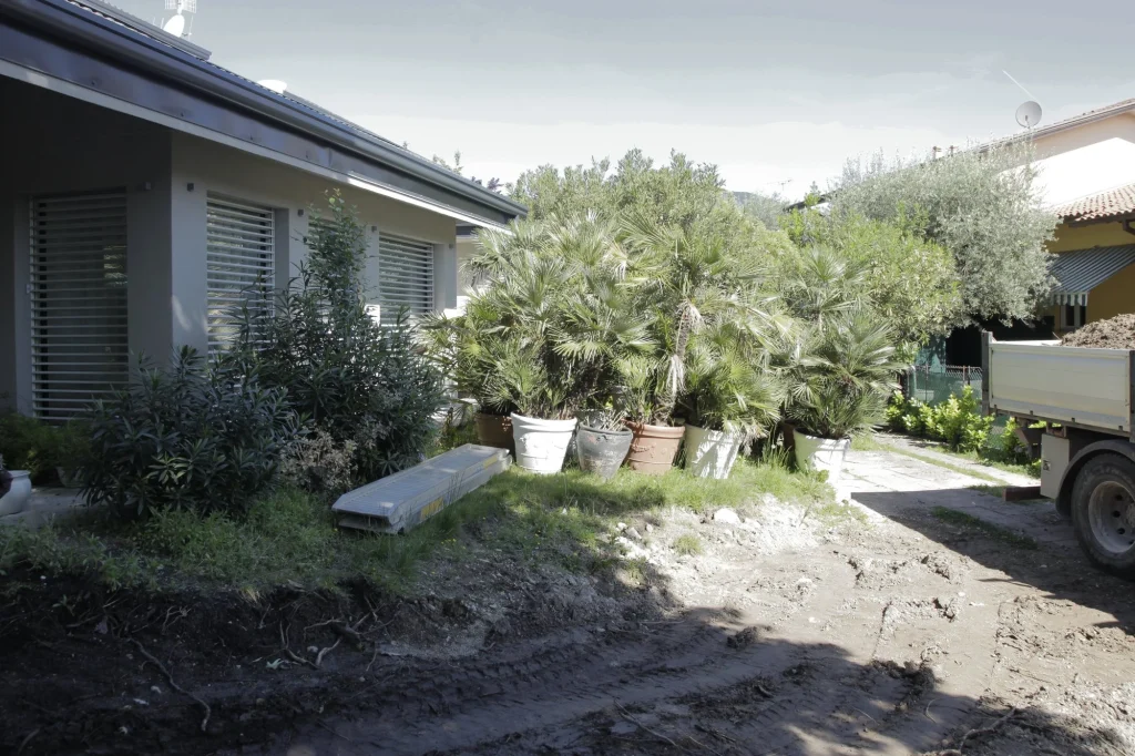 Piscina nel giardino, prima dei lavori